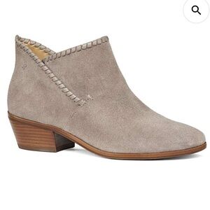 NEW Jack Rogers Gray Suede Genuine Leather Short Ankle Boots Size 8 never worn